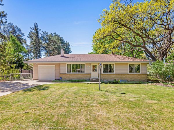 1328 66th Avenue NE, Fridley, MN 55432