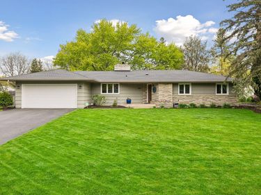6028 Kaymar Drive, Edina, MN 55436