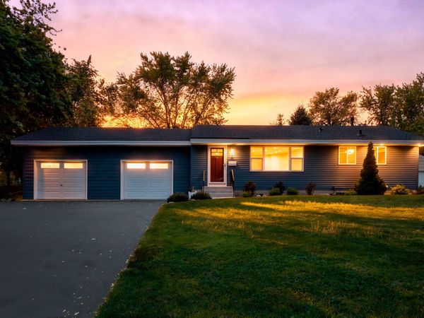 942 7th Avenue E, Shakopee, MN 55379