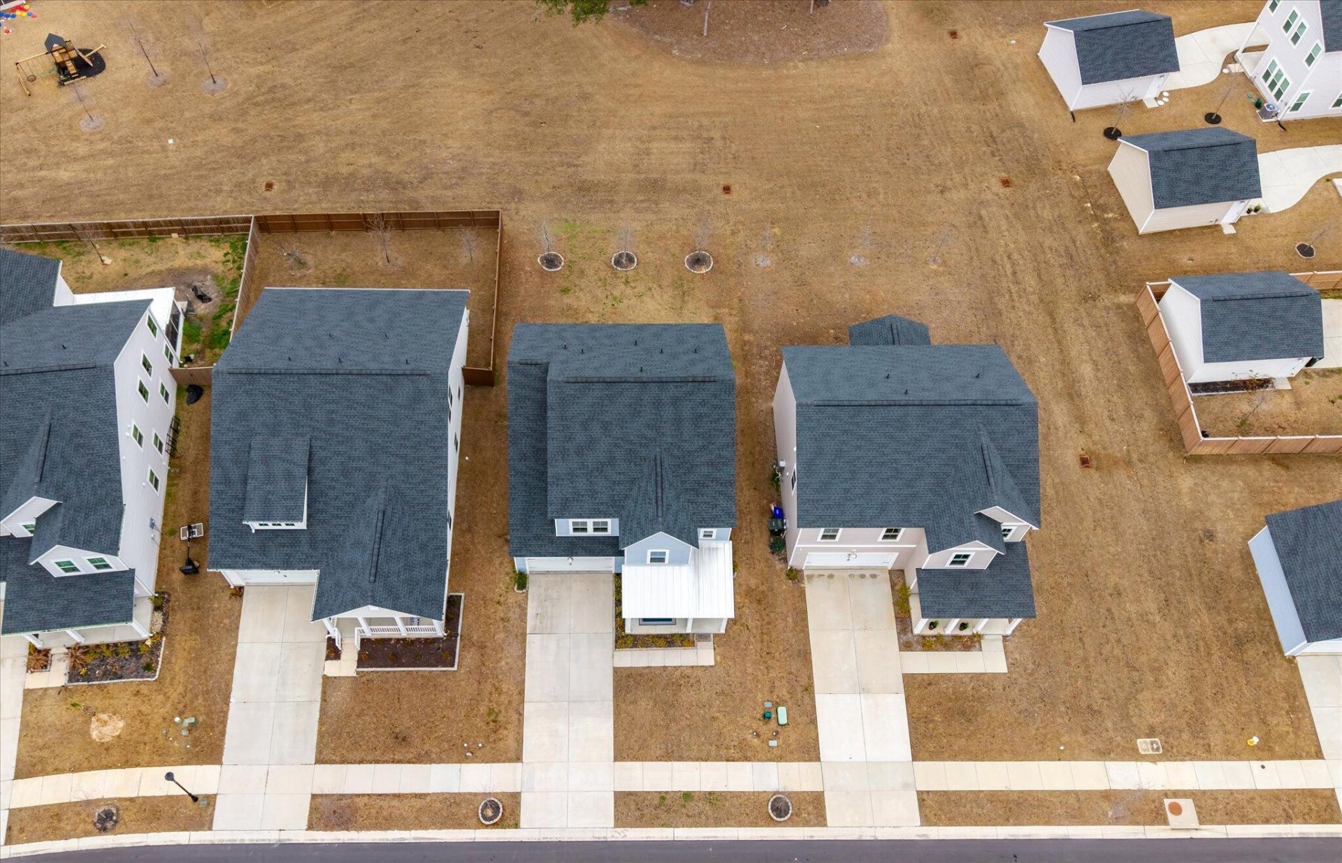 87 Red Bluff Street Photo 31