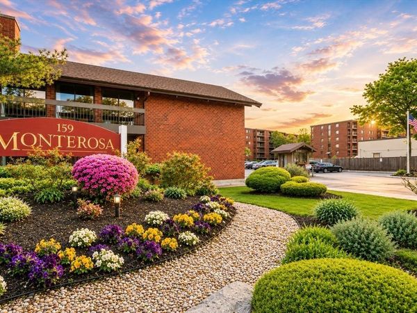 159 Main St, Unit 44C, Stoneham, MA 02180