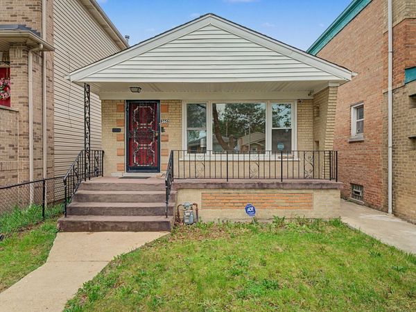 9256 S CALUMET Avenue , Chicago, IL 60619