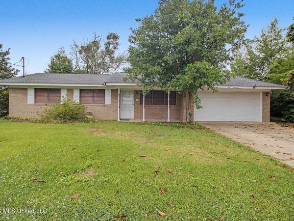 883 Rustwood Drive, Biloxi, MS 39532