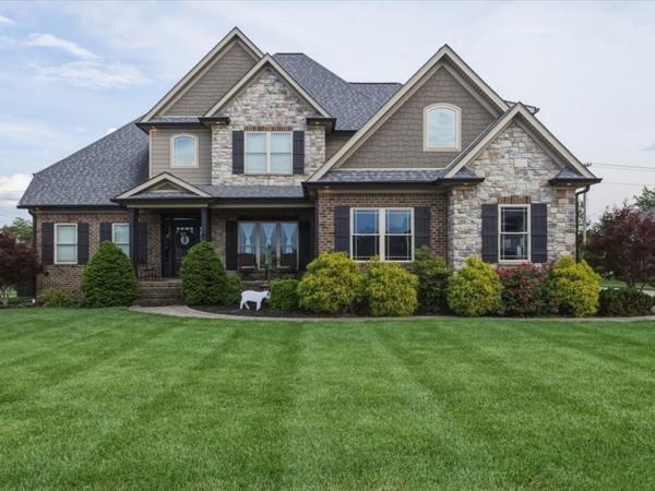 82 Pikes Peak Way , Bowling Green, KY 42104