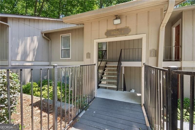 8740 Roswell Road, Unit 4A, Atlanta, GA 30350 Main Photo