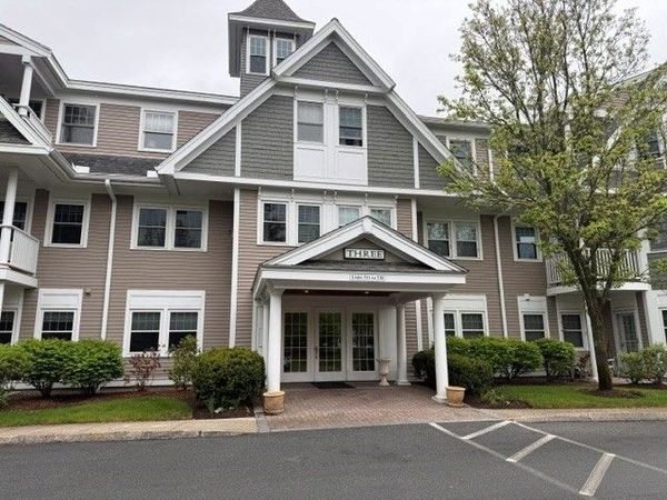 6 Technology Dr, Unit 322, Chelmsford, MA 01863