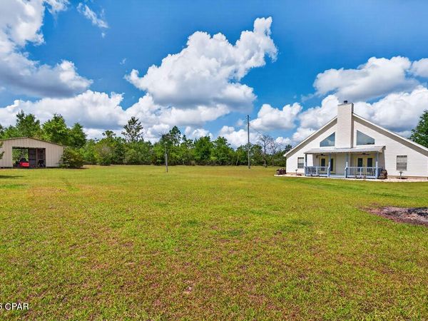 3385 Orange Hill Road , Chipley, FL 32428