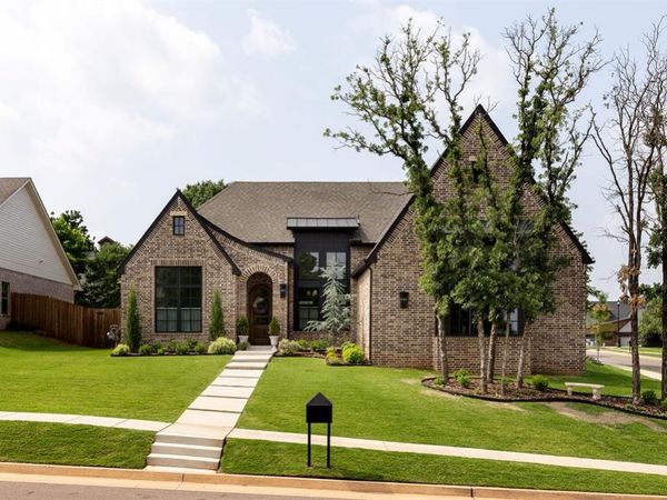 7116 Paddle Brook Court, Edmond, OK 73034