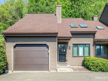 29 Twin Oaks, Unit 29, New Milford, CT 06776