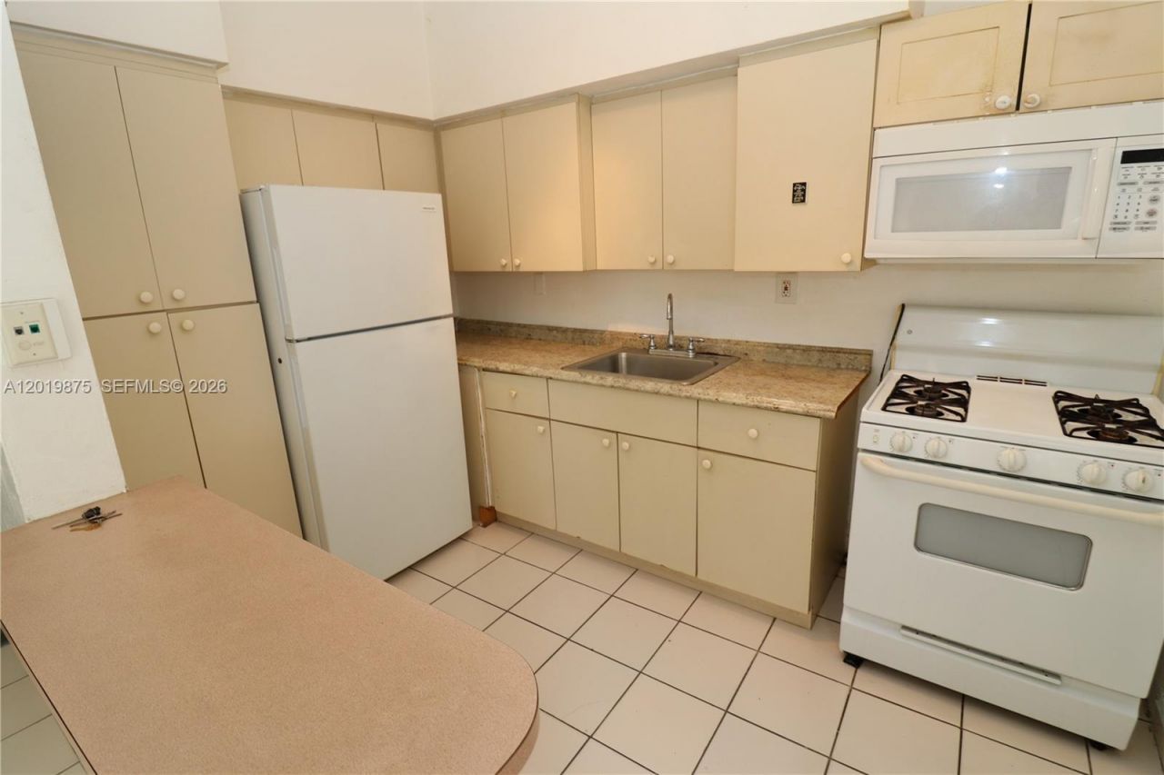 809 85th St , Unit 2, Miami Beach, FL 33141 Photo