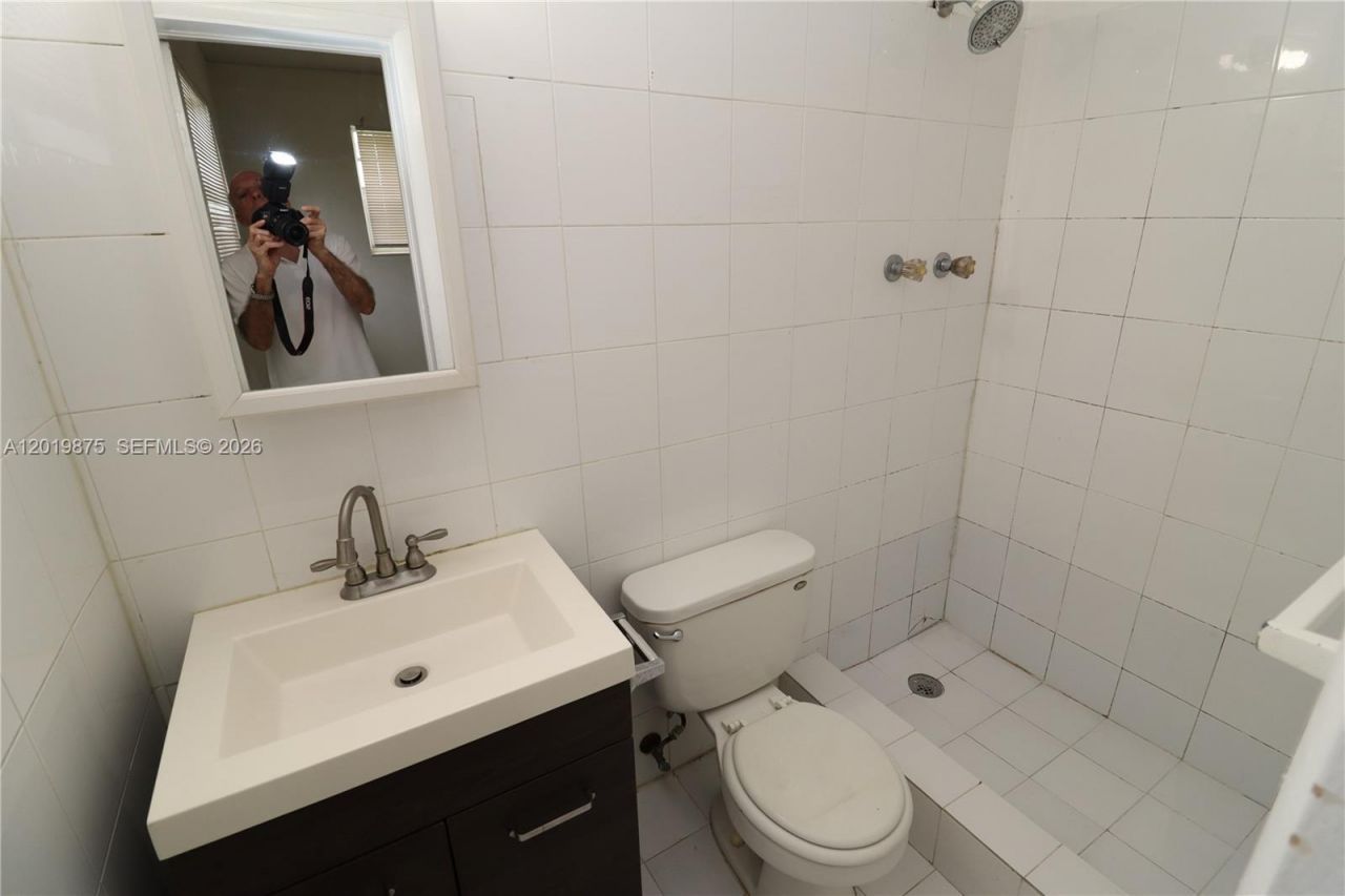 809 85th St , Unit 2, Miami Beach, FL 33141 Photo