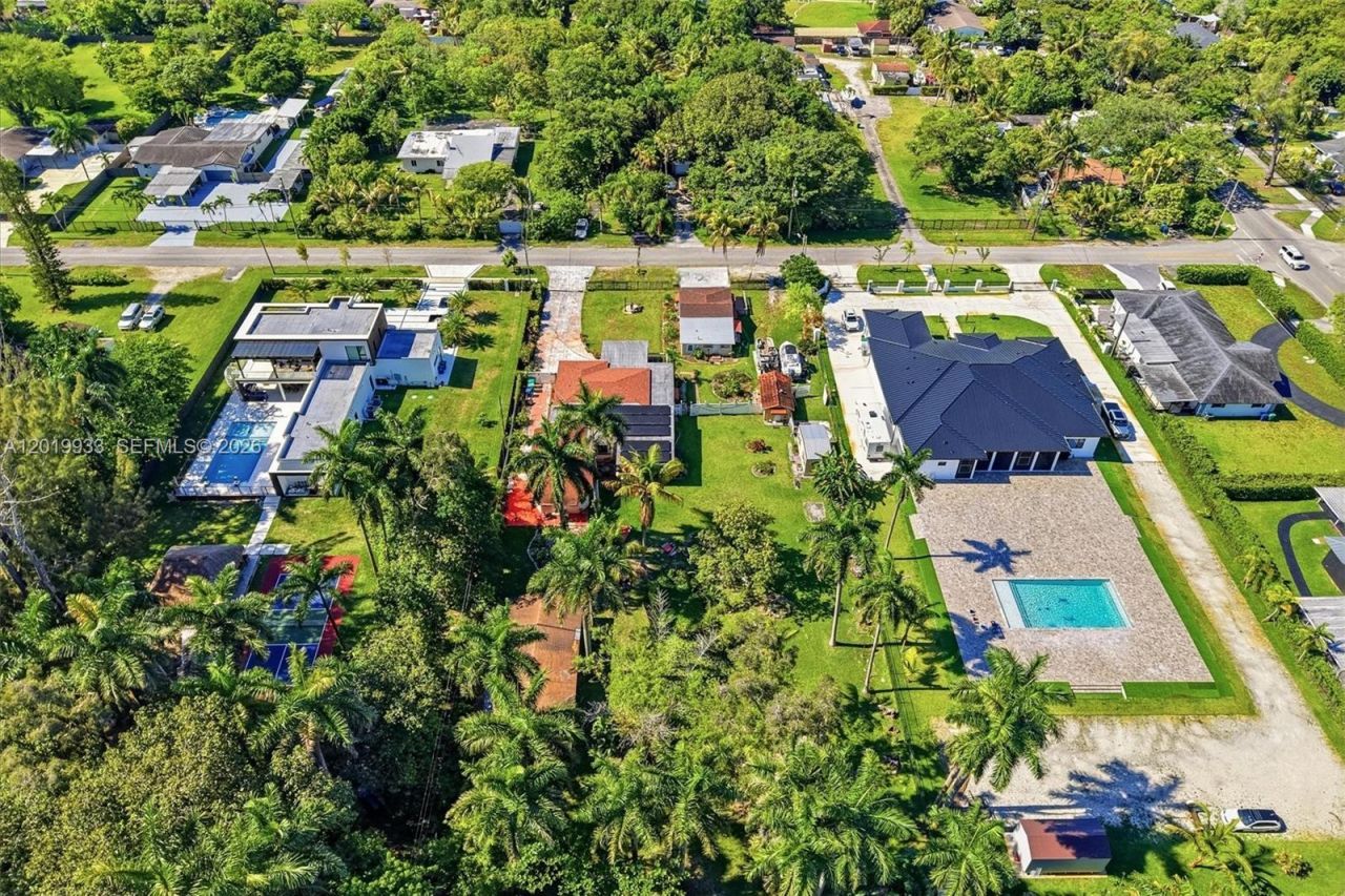 55-57 NE 156th St, Miami, FL 33162 Photo