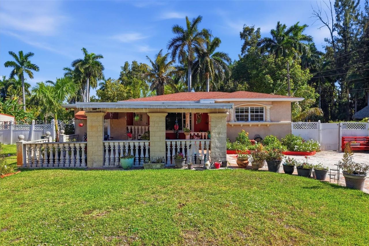 55-57 NE 156th St, Miami, FL 33162 Photo