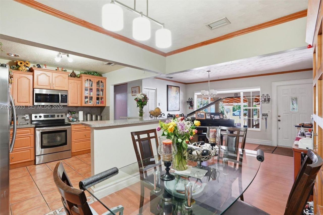 55-57 NE 156th St, Miami, FL 33162 Photo