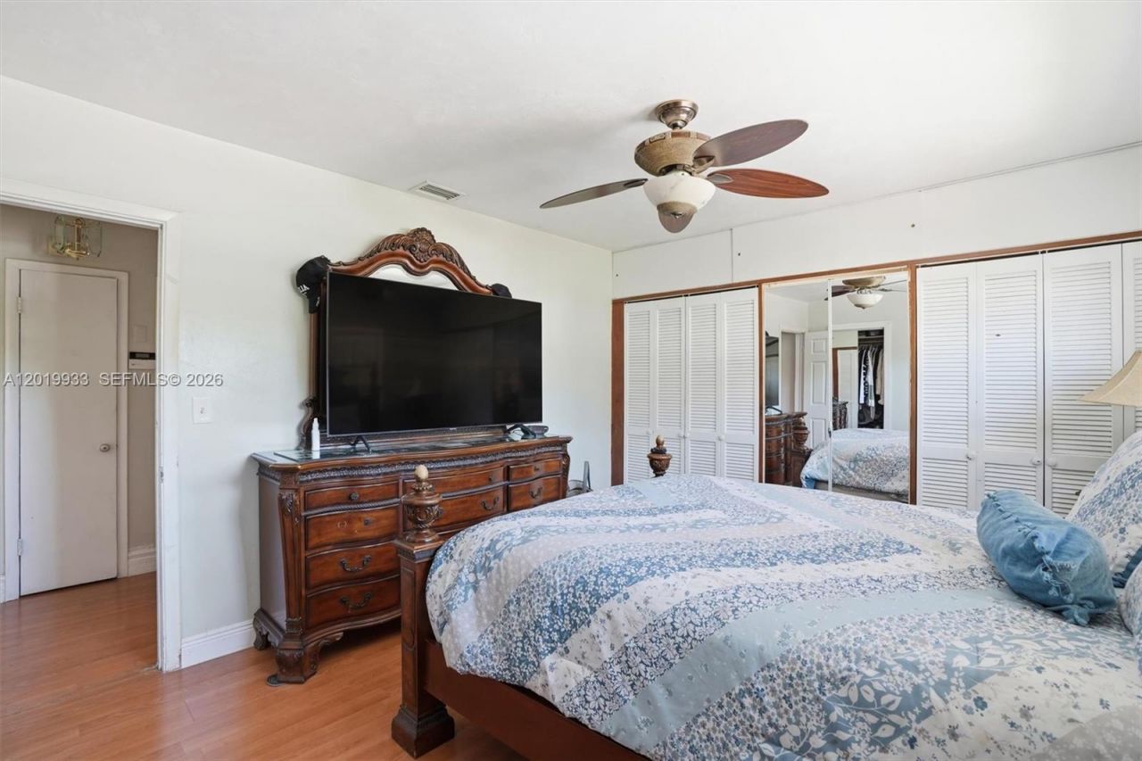 55-57 NE 156th St, Miami, FL 33162 Photo