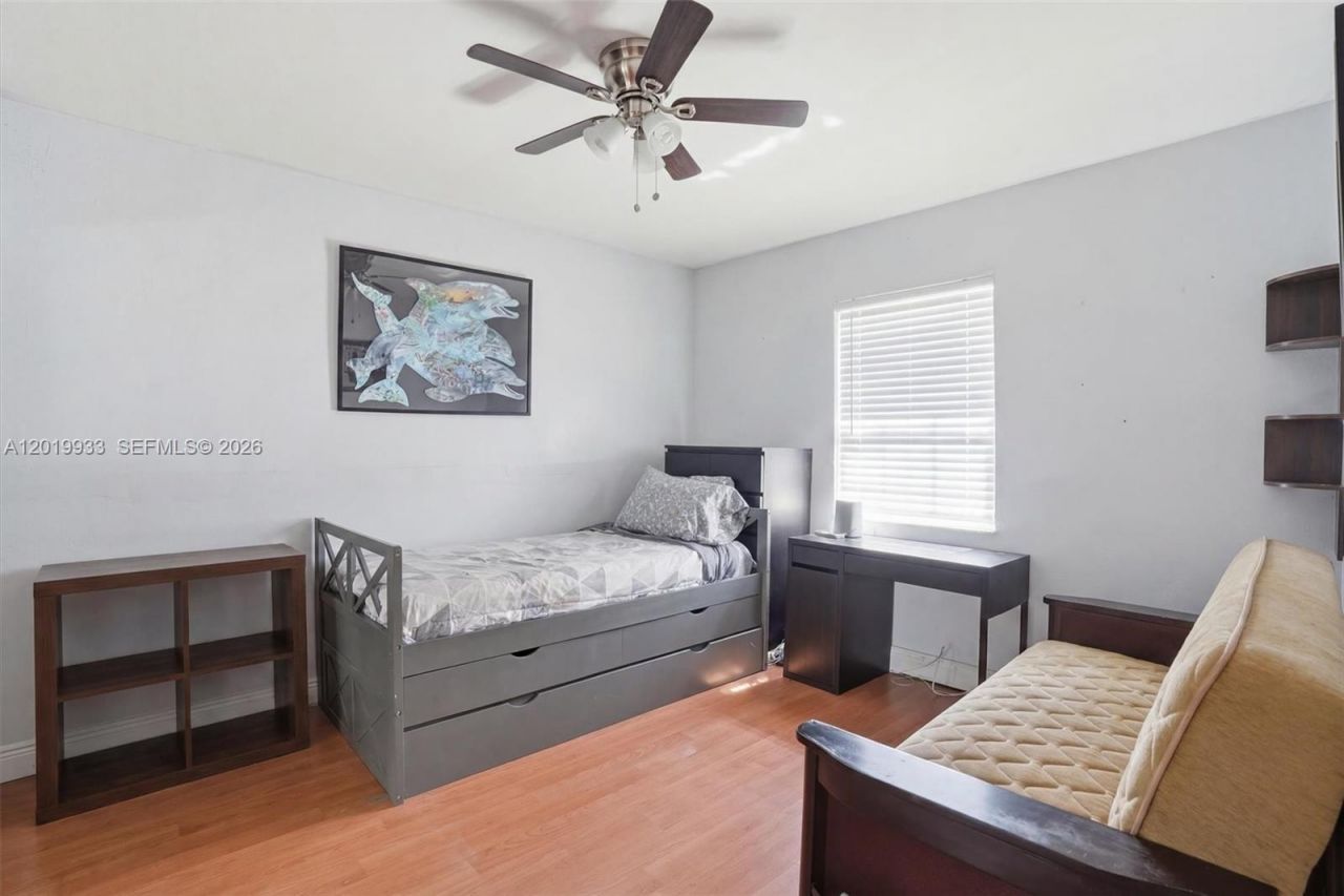 55-57 NE 156th St, Miami, FL 33162 Photo