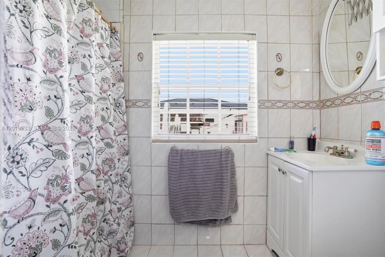 55-57 NE 156th St, Miami, FL 33162 Photo
