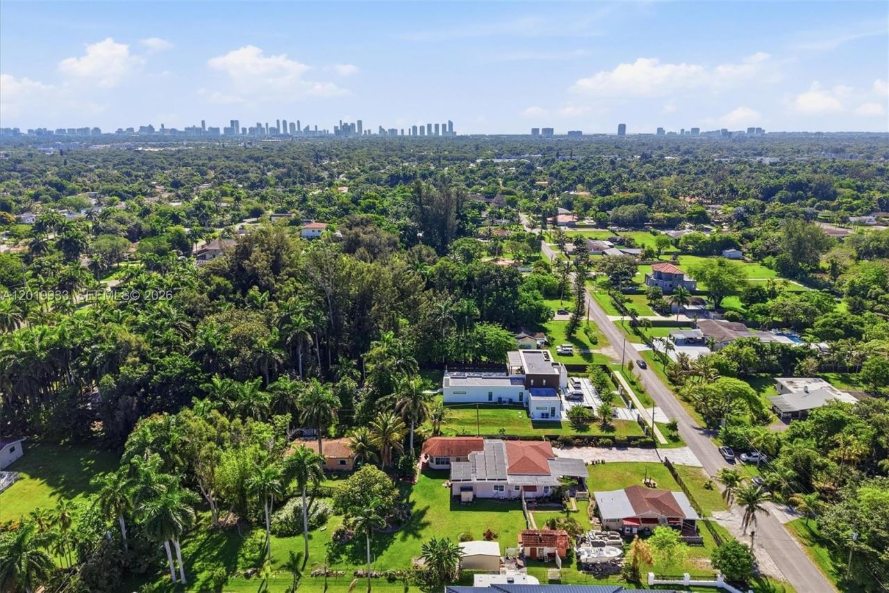 55-57 NE 156th St, Miami, FL 33162 Photo