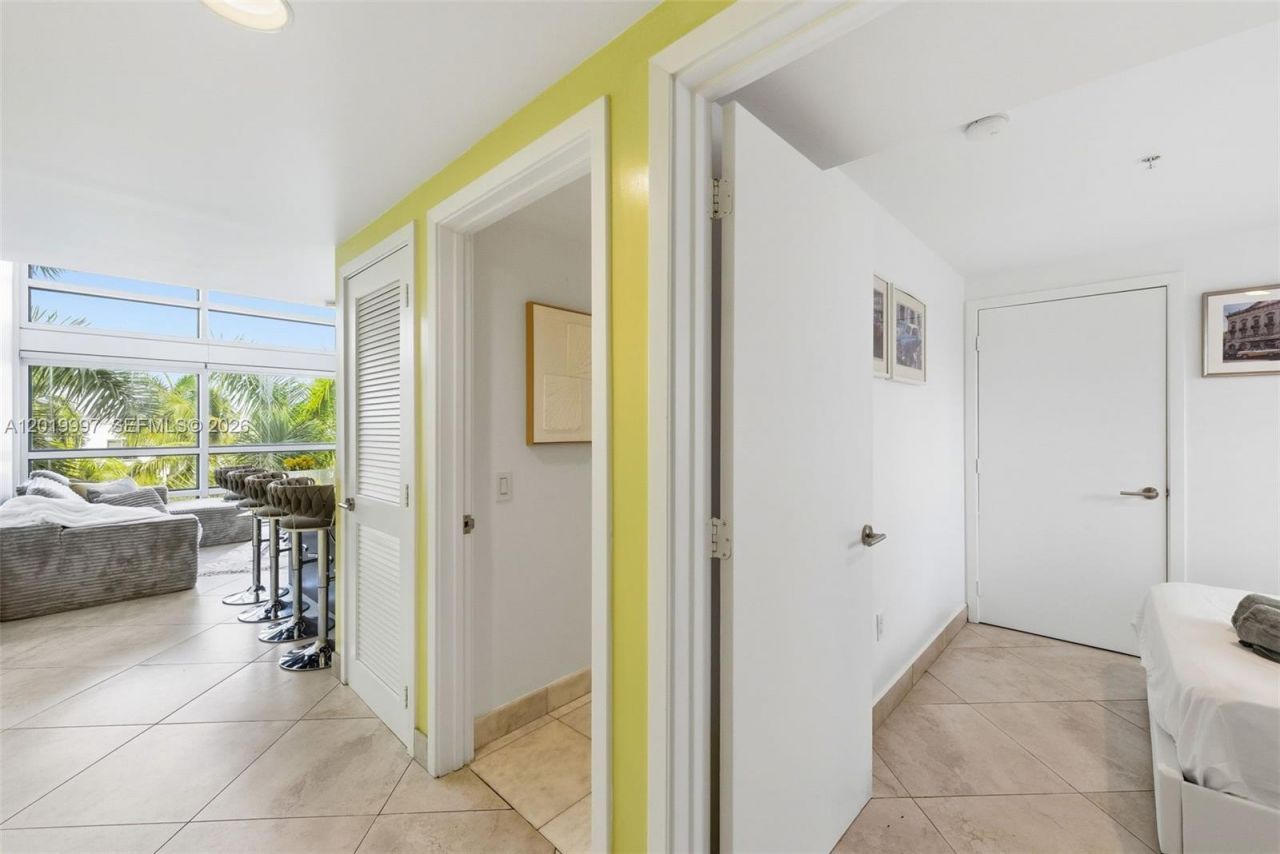421 Meridian Ave , Unit 16, Miami Beach, FL 33139 Photo