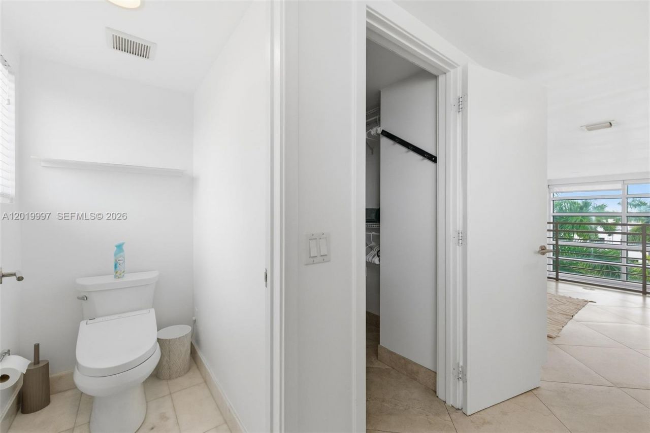 421 Meridian Ave , Unit 16, Miami Beach, FL 33139 Photo