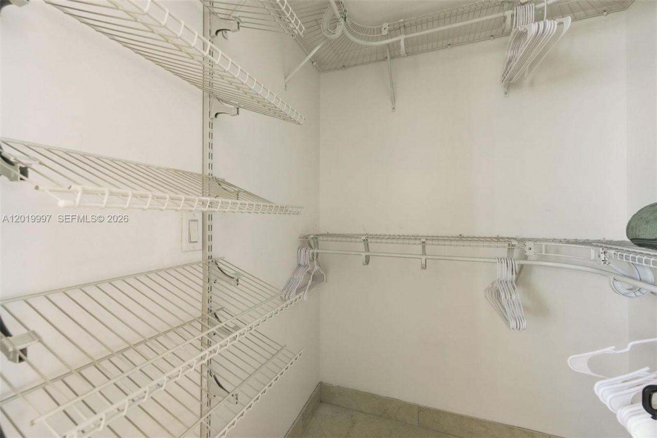 421 Meridian Ave , Unit 16, Miami Beach, FL 33139 Photo