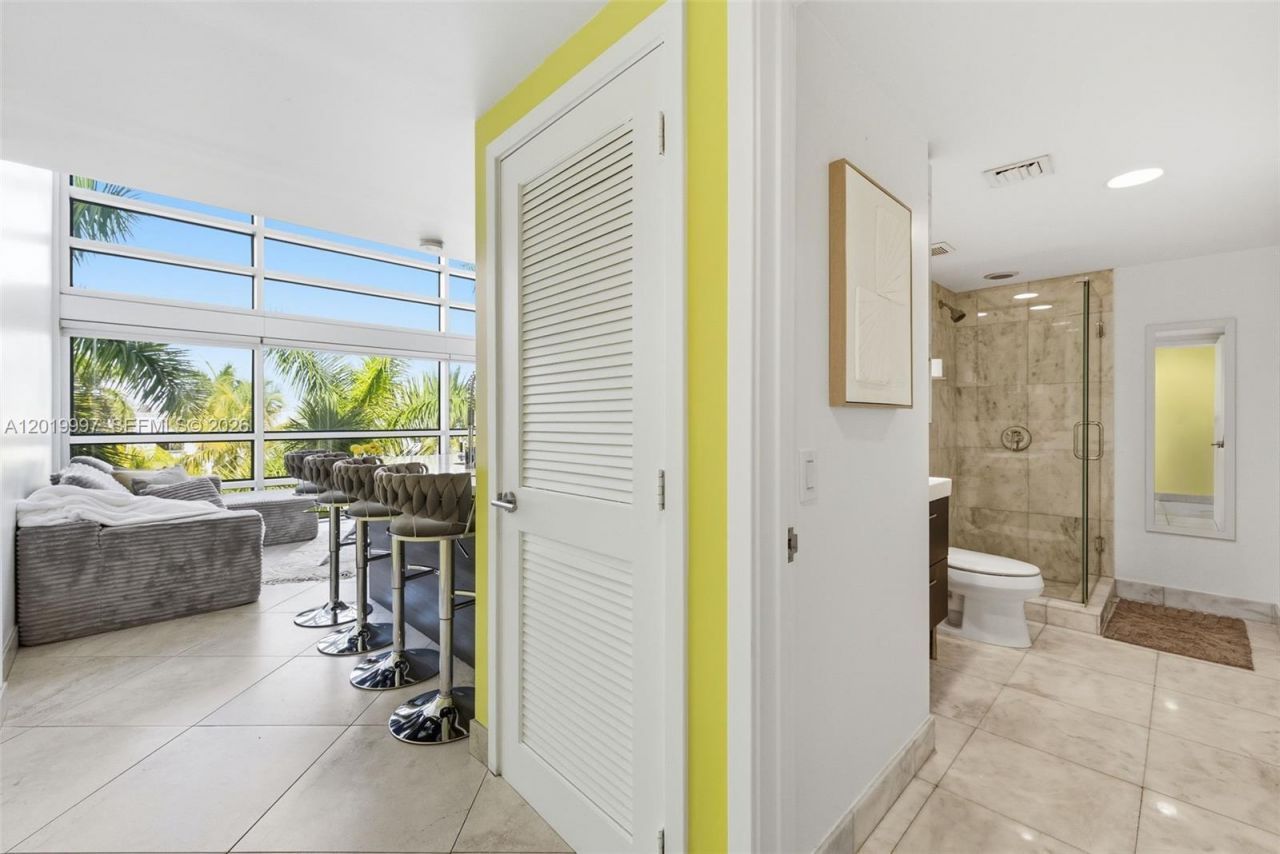 421 Meridian Ave , Unit 16, Miami Beach, FL 33139 Photo