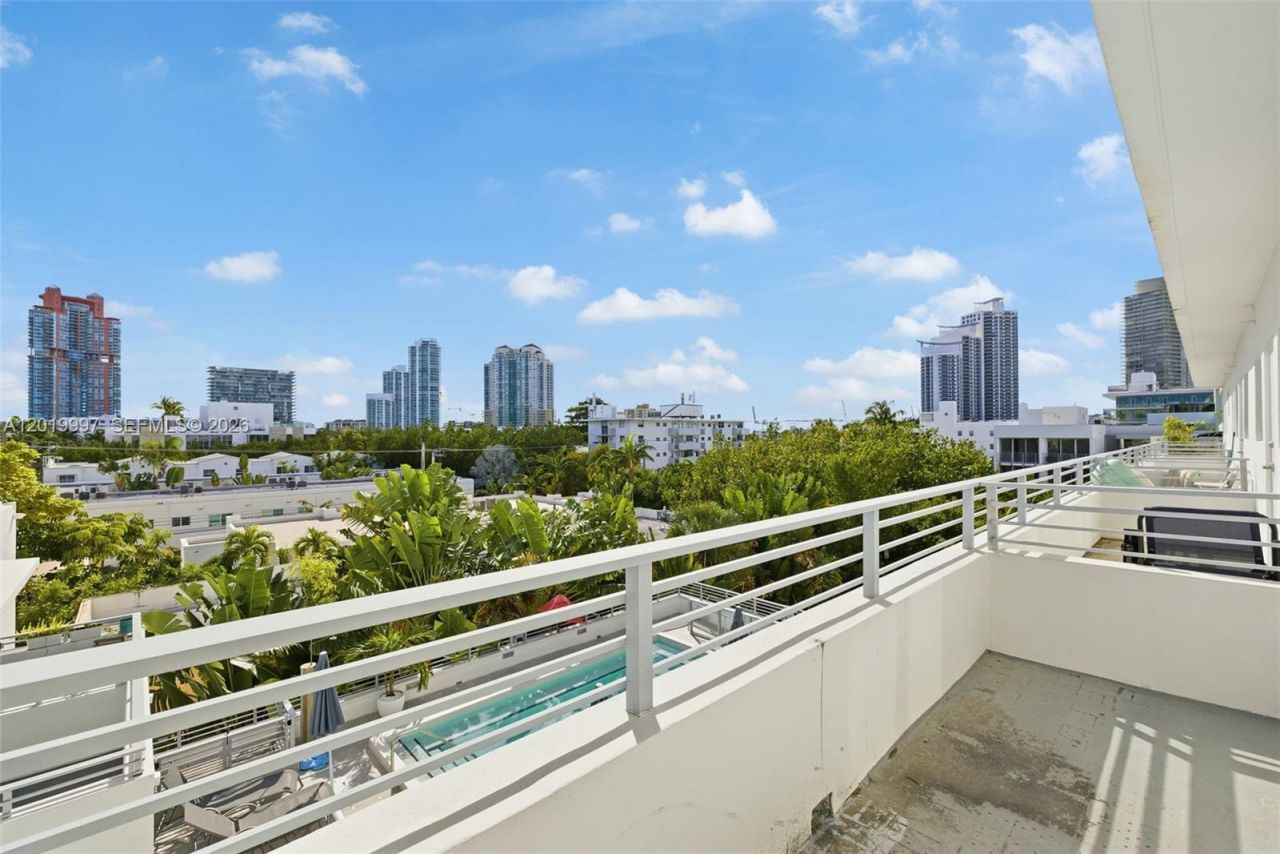 421 Meridian Ave , Unit 16, Miami Beach, FL 33139 Photo