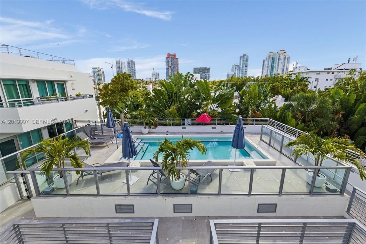 421 Meridian Ave , Unit 16, Miami Beach, FL 33139 Photo