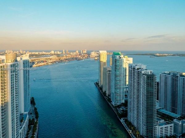 200 Biscayne Boulevard Way , Unit 5004, Miami, FL 33131