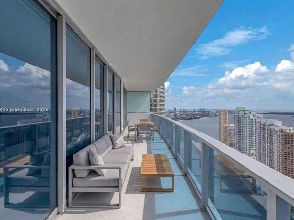 200 Biscayne Boulevard Way , Unit 5004, Miami, FL 33131