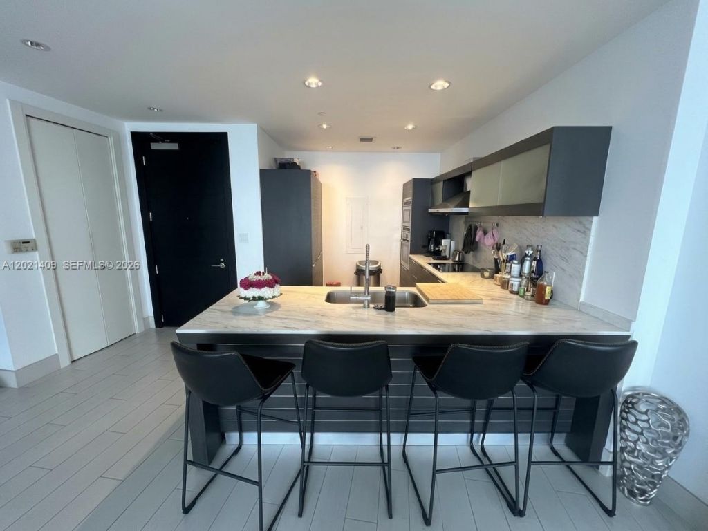 200 Biscayne Boulevard Way , Unit 5004, Miami, FL 33131 Photo