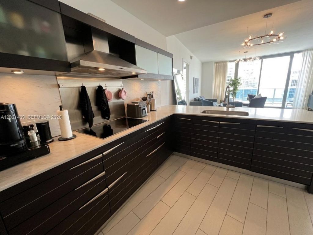 200 Biscayne Boulevard Way , Unit 5004, Miami, FL 33131 Photo