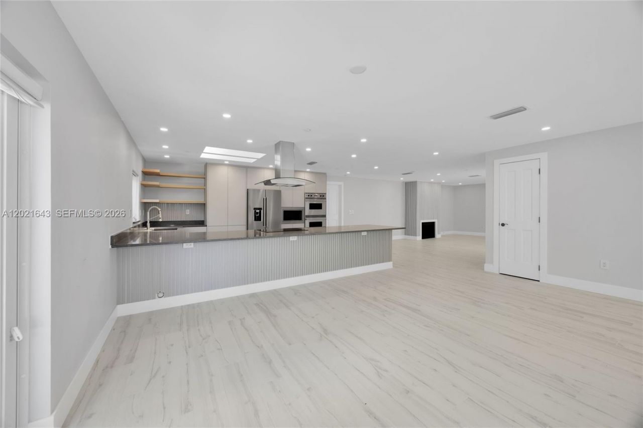 8303 Old Cutler Rd , Coral Gables, FL 33143 Photo