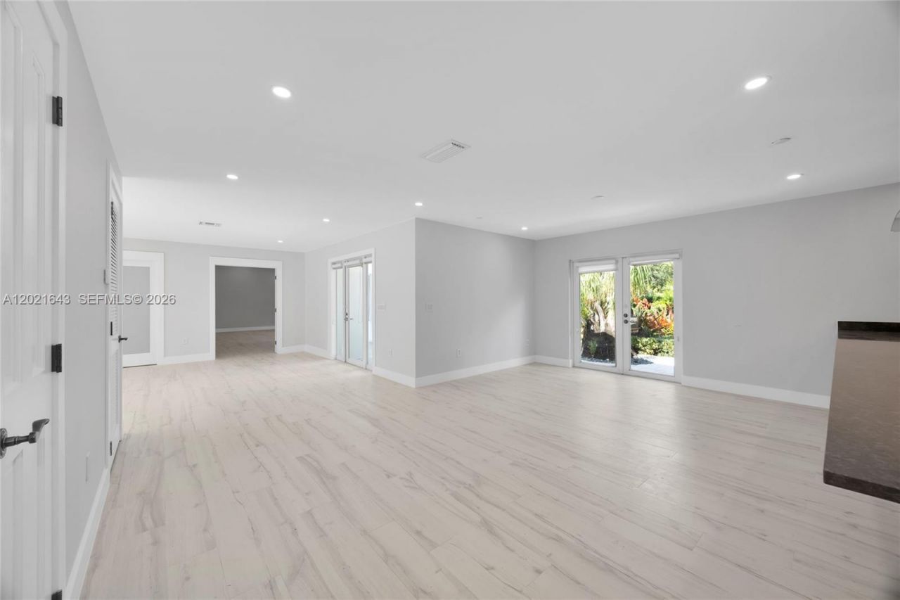 8303 Old Cutler Rd , Coral Gables, FL 33143 Photo