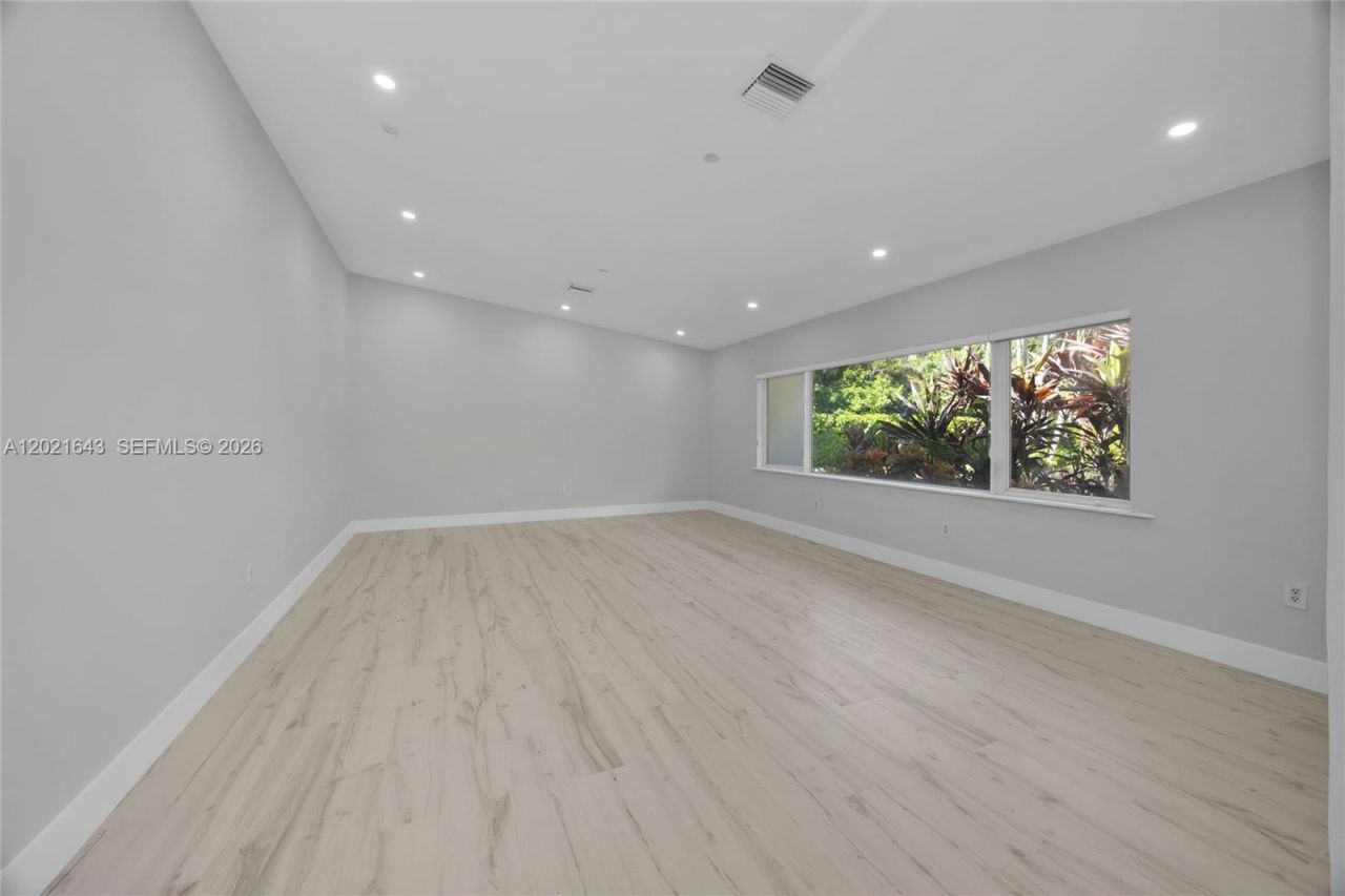 8303 Old Cutler Rd , Coral Gables, FL 33143 Photo
