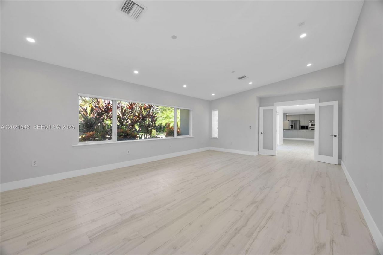 8303 Old Cutler Rd , Coral Gables, FL 33143 Photo