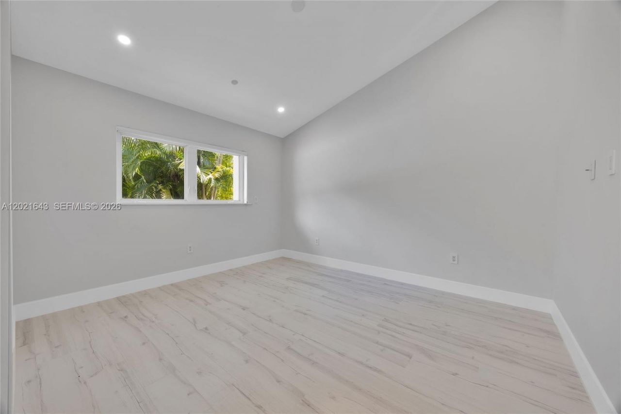 8303 Old Cutler Rd , Coral Gables, FL 33143 Photo
