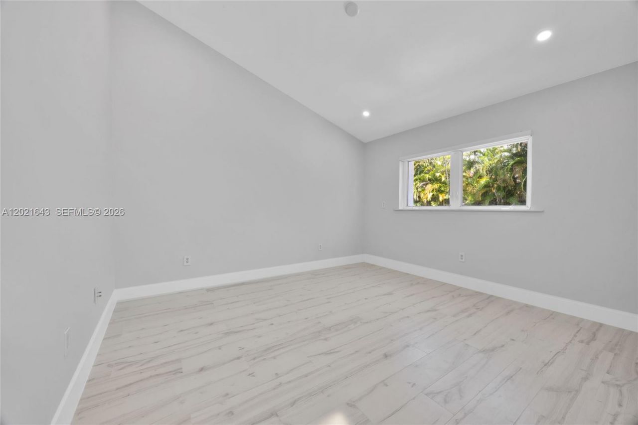8303 Old Cutler Rd , Coral Gables, FL 33143 Photo