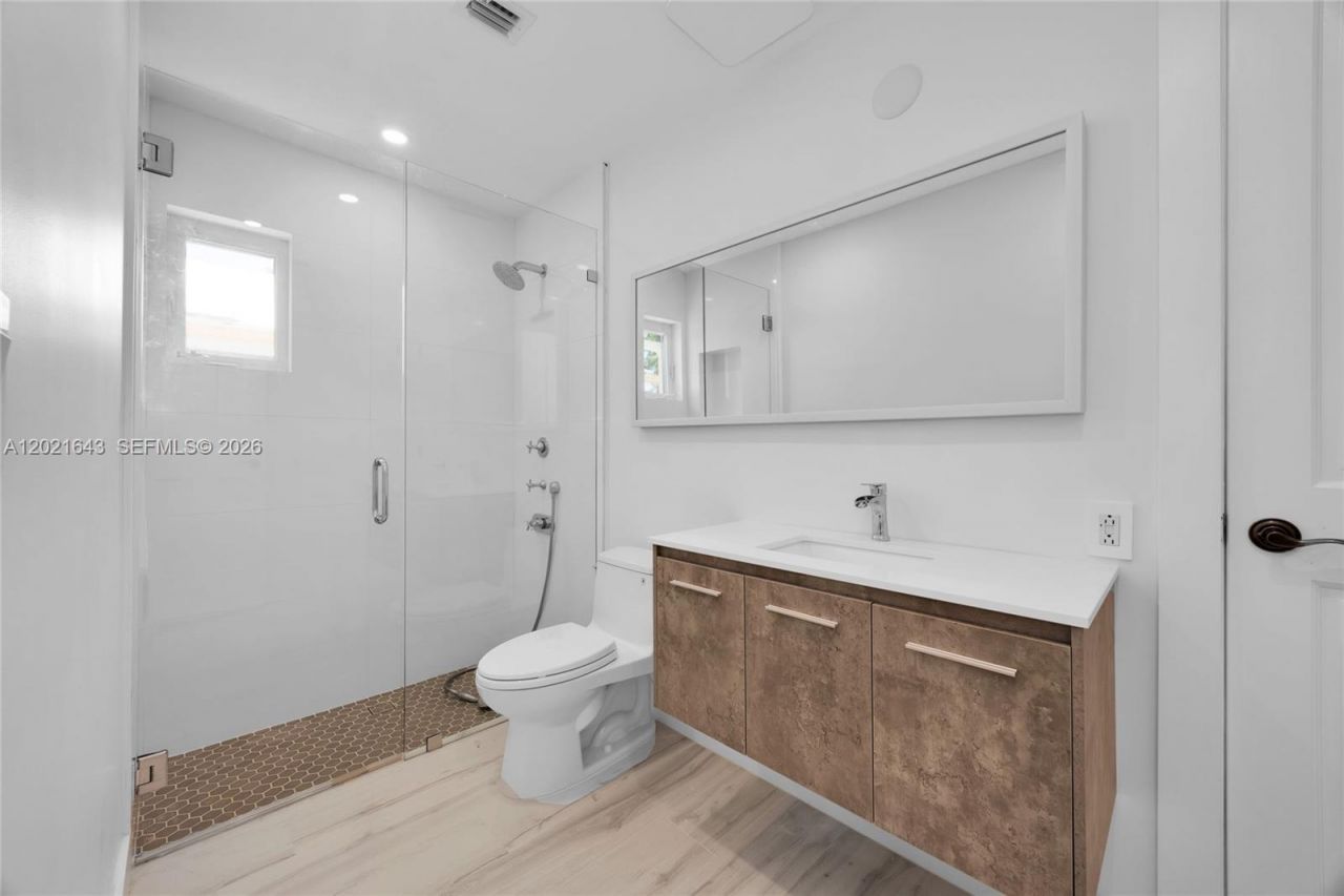 8303 Old Cutler Rd , Coral Gables, FL 33143 Photo