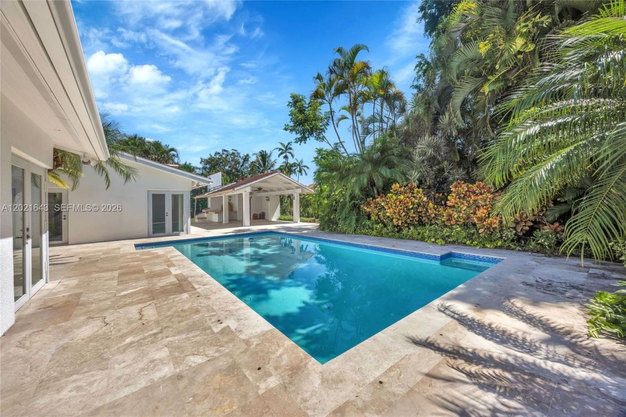 8303 Old Cutler Rd , Coral Gables, FL 33143 Photo