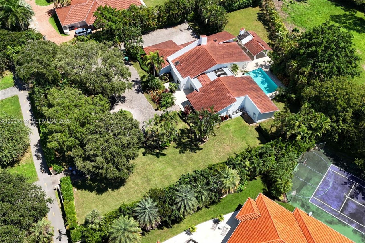 8303 Old Cutler Rd , Coral Gables, FL 33143 Photo