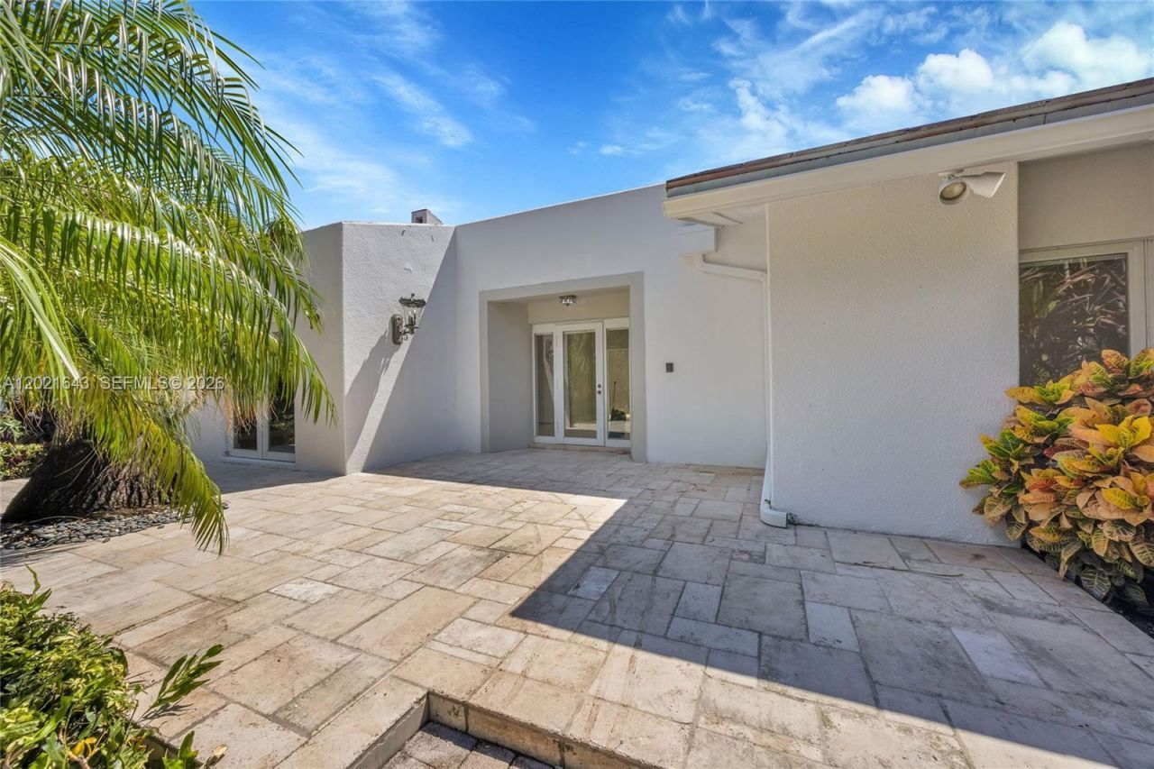 8303 Old Cutler Rd , Coral Gables, FL 33143 Photo