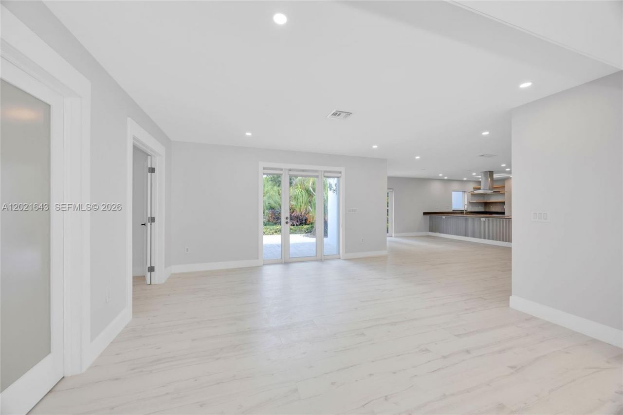 8303 Old Cutler Rd , Coral Gables, FL 33143 Photo