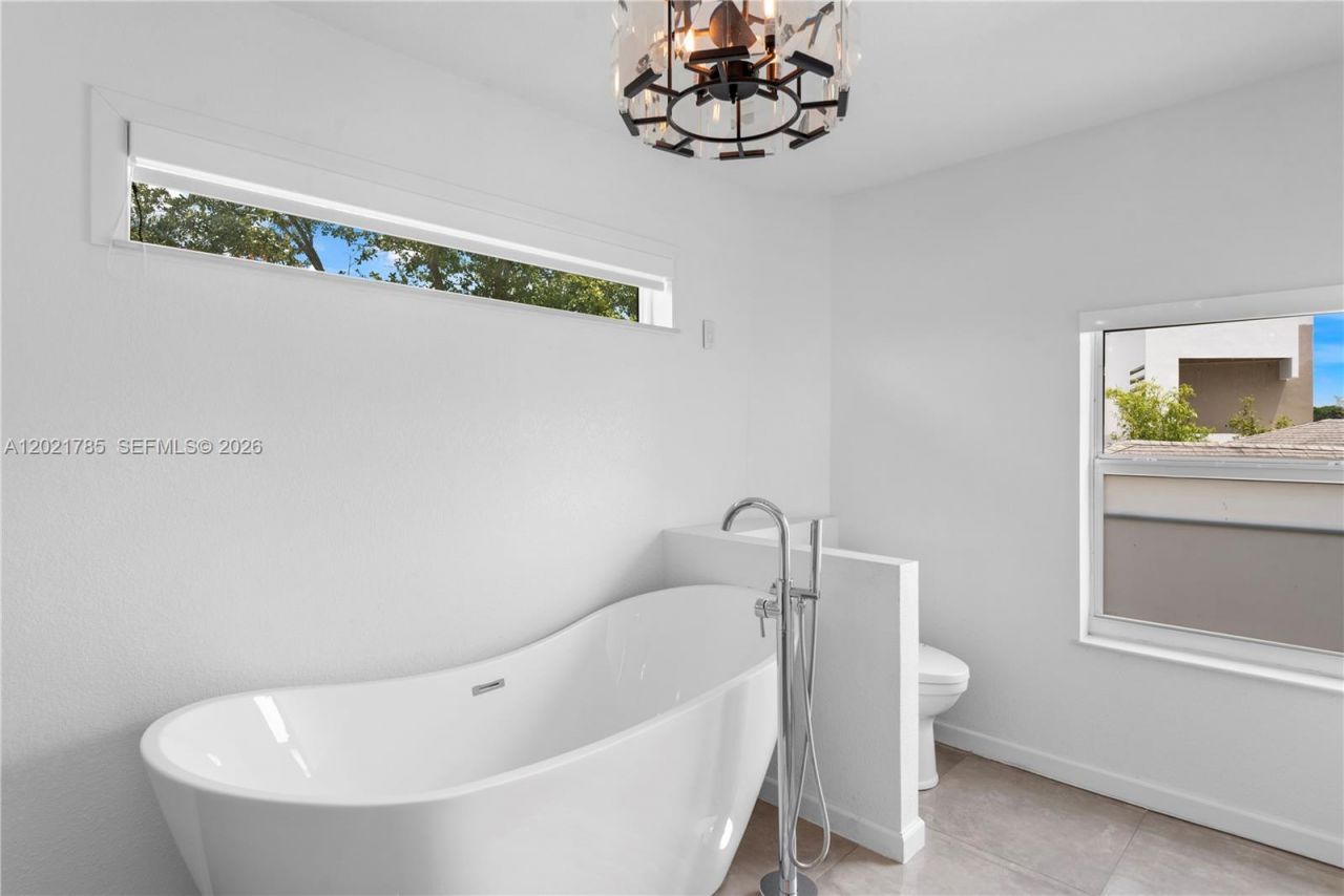 1617 SW 17th Ave , Fort Lauderdale, FL 33312 Photo