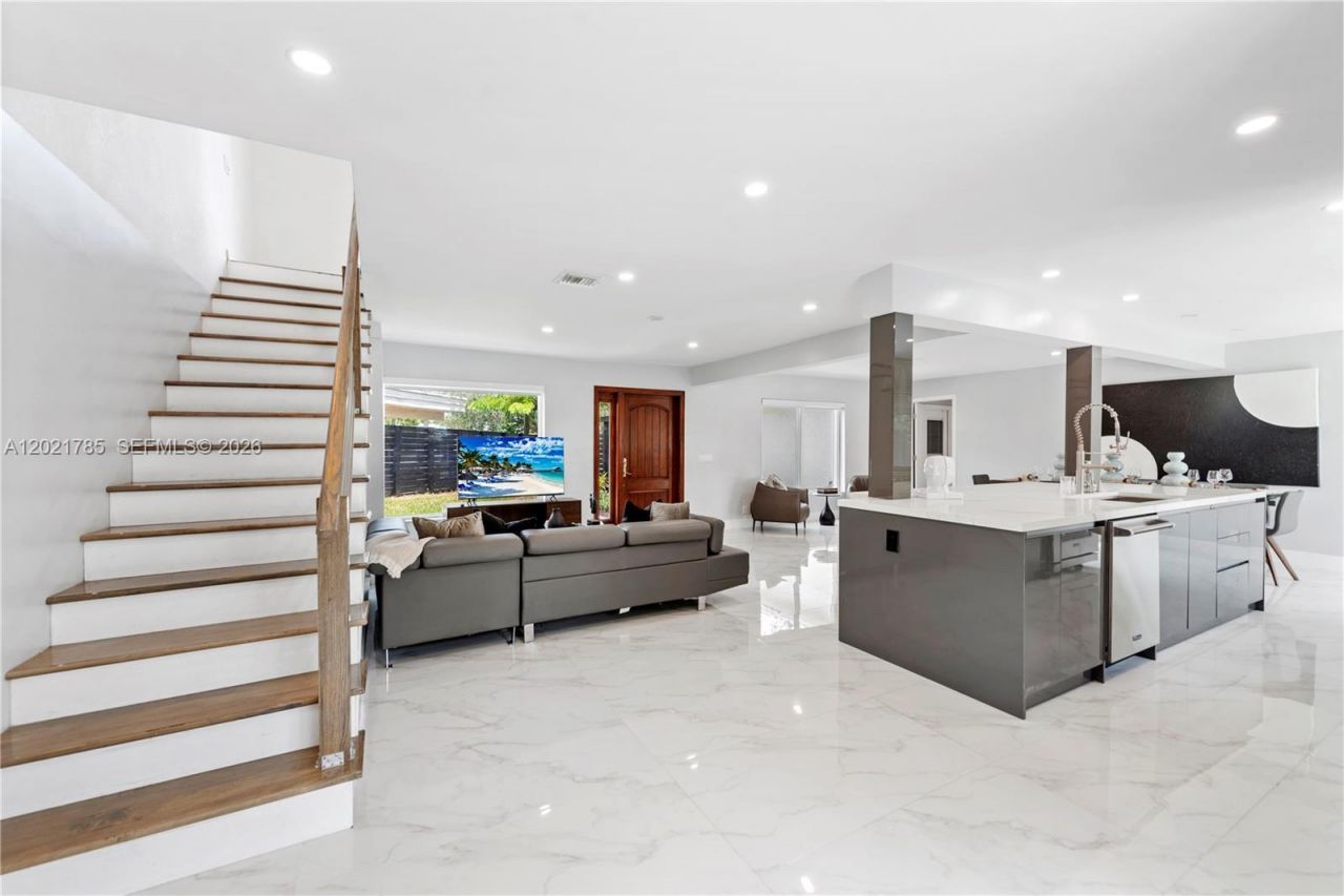 1617 SW 17th Ave , Fort Lauderdale, FL 33312 Photo