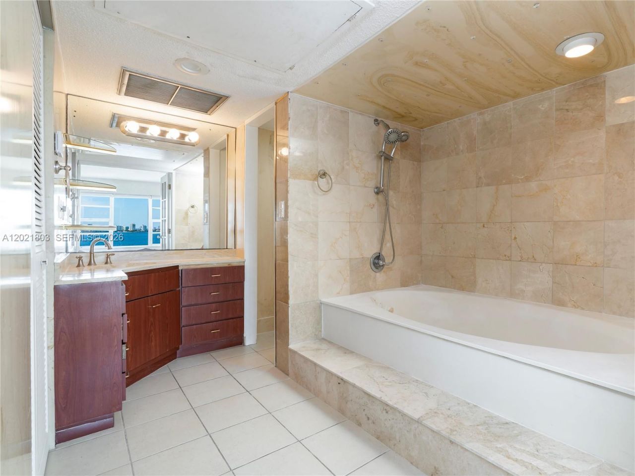 11111 Biscayne Blvd , Unit 912, Miami, FL 33181 Photo