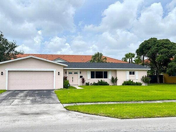 3521 NW 29th Street, Lauderdale Lakes, FL 33311