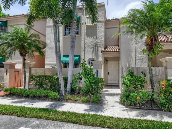 6563 Via Regina, Boca Raton, FL 33433