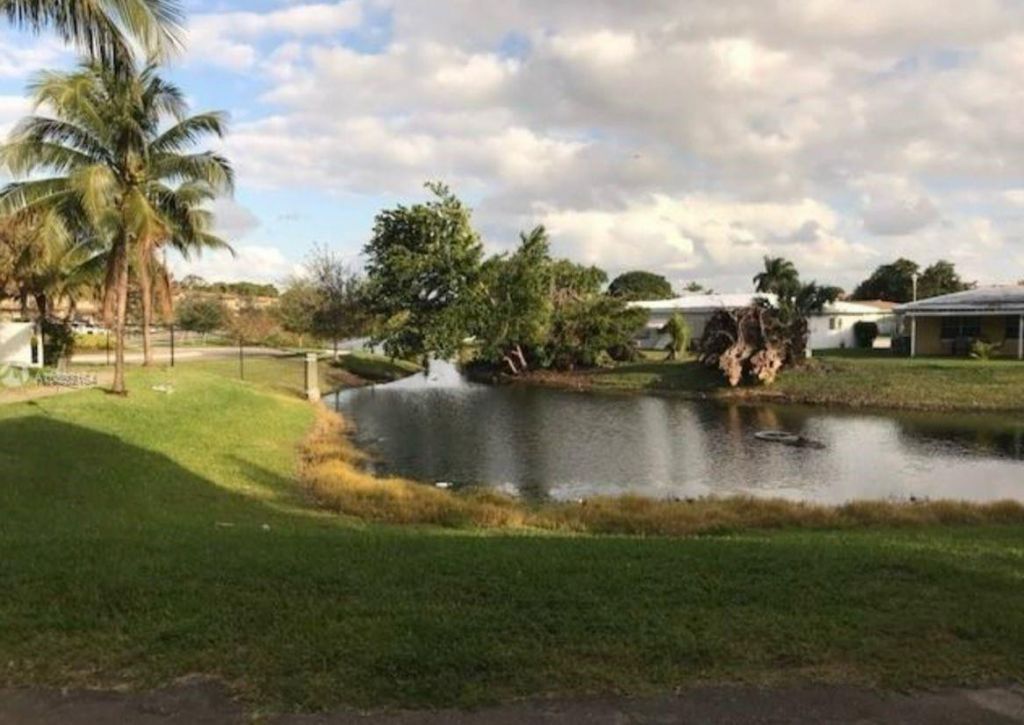 5760 Rock Island Road, Unit 310, Tamarac, FL 33319 Photo
