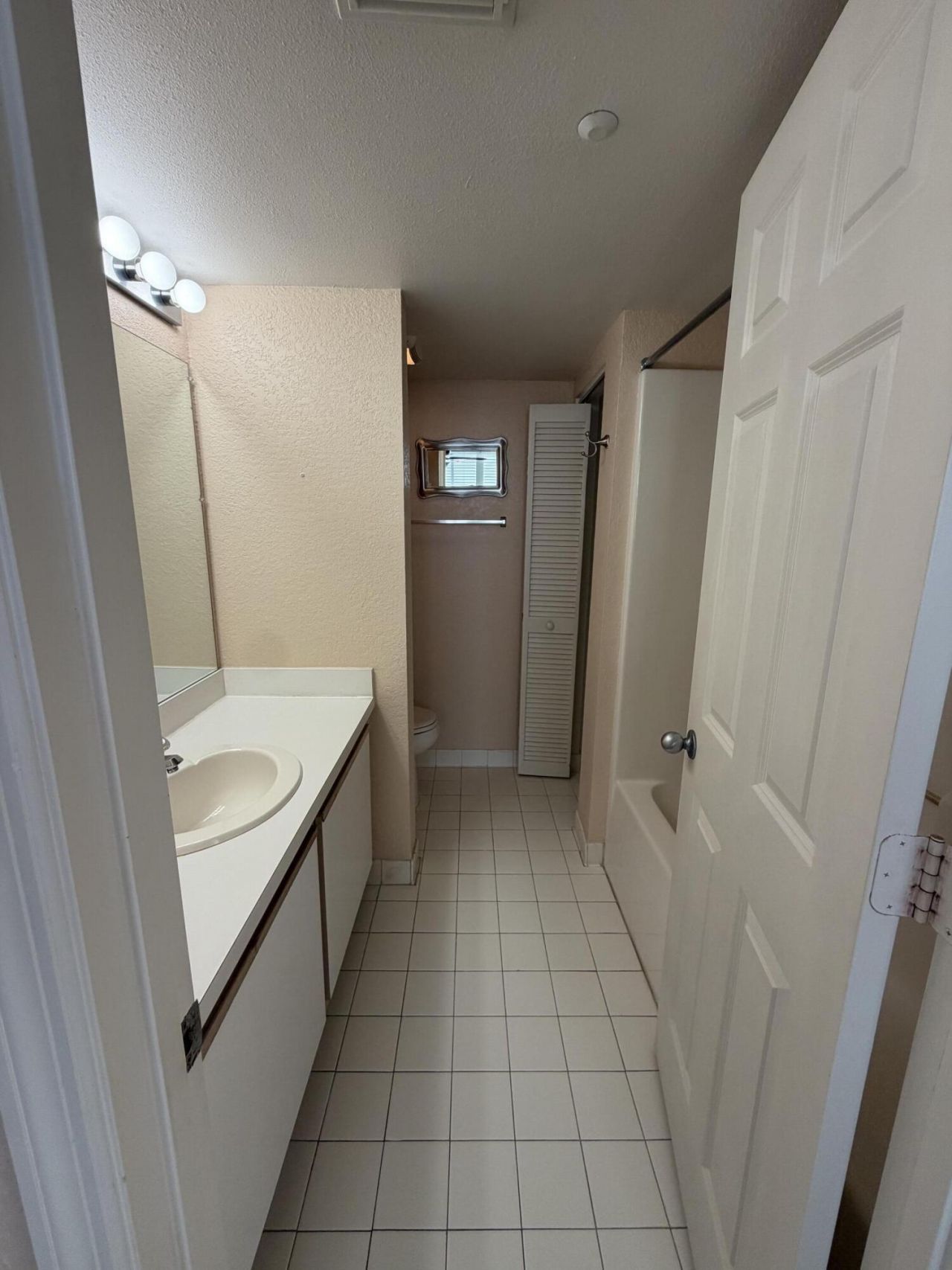 3635 Seaside Drive, Unit APT 104, Key West, FL 33040 Photo